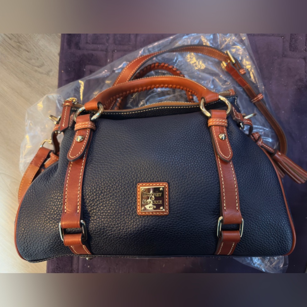 Dooney & Bourke Pebble Grain Navy Satchel - Used only 2 days! - Picture 16 of 16